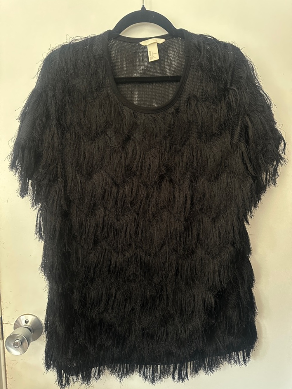 H&M soft fringe black short sleeve top - Picture 2 of 6